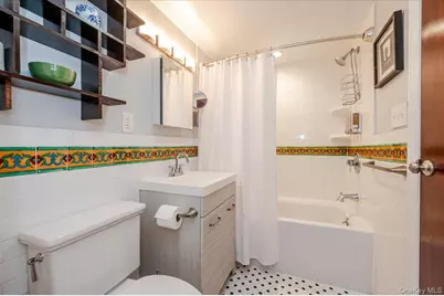 211 Laurelton Boulevard, Long Beach, NY 11561 - Photo 40