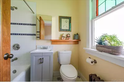 211 Laurelton Boulevard, Long Beach, NY 11561 - Photo 18
