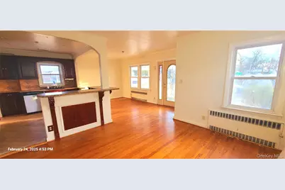 1 Tudor Crescent, Elmont, NY 11003 - Photo 2