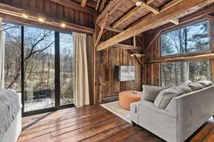 200 Chestnut Ridge Rd, Bedford Corners, NY 10549 - Photo 14