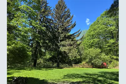 200 Chestnut Ridge Road, Bedford Corners, NY 10549 - Photo 2