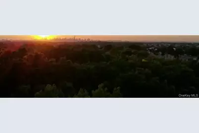 118-82 Metropolitan Avenue #1B, Kew Gardens, NY 11415 - Photo 1