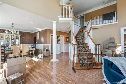 22 Turnberry Court, Dix Hills, NY 11746 - Photo 2