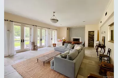 2840 Stars Road, East Marion, NY 11939 - Photo 10