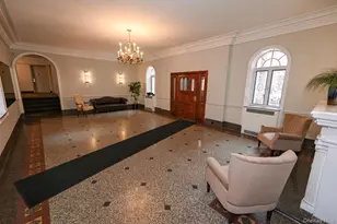 111-39 76th Rd, Forest Hills, NY 11375 - Photo 4