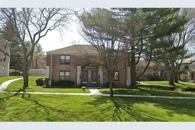 13 W Mill Drive #1A, Great Neck, NY 11021 - Photo 2