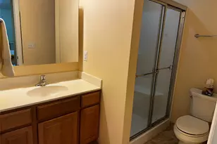 918 Willow Ln, Valley Stream, NY 11580 - Photo 10