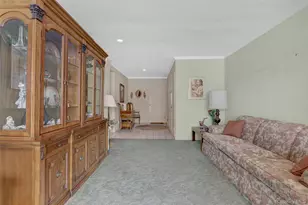 120 Morris Ave, Rockville Centre, NY 11570 - Photo 6