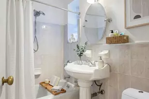 72-81 113th St, Forest Hills, NY 11375 - Photo 8