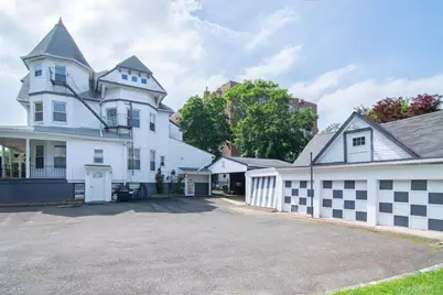 19 Primrose Avenue, Mount Vernon, NY 10552 - Photo 2