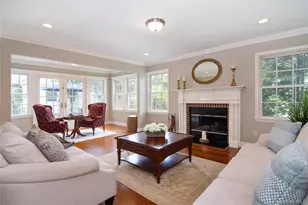 6 Hazen St, Pelham, NY 10803 - Photo 2