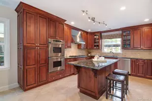 6 Hazen St, Pelham, NY 10803 - Photo 6