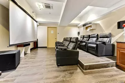 118-17 Union Turnpike #5D, Forest Hills, NY 11375 - Photo 22