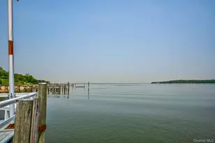 262 Harbor Acres Rd, Port Washington, NY 11050 - Photo 24