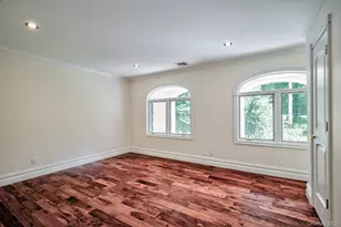 262 Harbor Acres Rd, Port Washington, NY 11050 - Photo 16