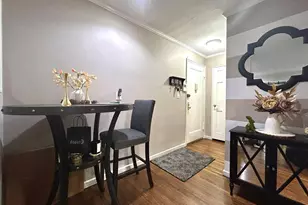 44 Terrace Cir, Great Neck, NY 11021 - Photo 16