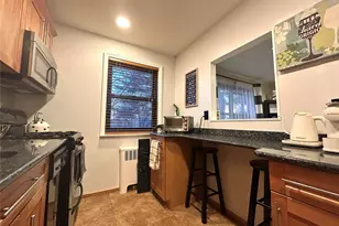 44 Terrace Cir, Great Neck, NY 11021 - Photo 14