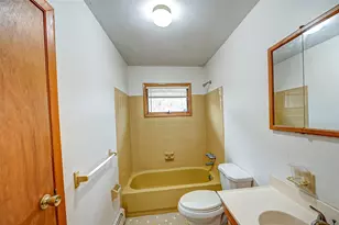 34 Hemlock Dr, Mastic Beach, NY 11951 - Photo 14