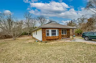 34 Hemlock Dr, Mastic Beach, NY 11951 - Photo 36