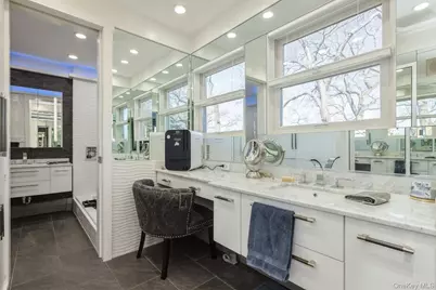 123 Barrett Road, Lawrence, NY 11559 - Photo 12