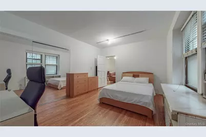 109-14 Ascan Avenue #1D, Forest Hills, NY 11375 - Photo 6