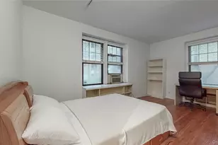 109-14 Ascan Ave, Forest Hills, NY 11375 - Photo 4