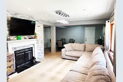 94 Mallard Road, Levittown, NY 11756 - Photo 4