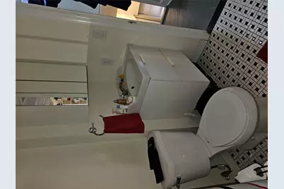 208 Sportsmans Avenue, Freeport, NY 11520 - Photo 18