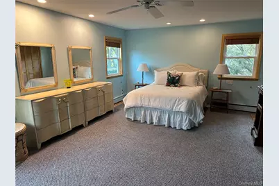 36 Walker Avenue, East Quogue, NY 11942 - Photo 10