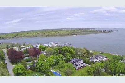 36 Walker Avenue, East Quogue, NY 11942 - Photo 16