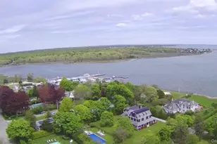 36 Walker Ave, East Quogue, NY 11942 - Photo 16