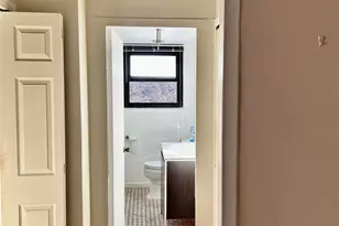 171 Pearsall Dr, Mount Vernon, NY 10552 - Photo 4