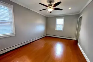 93-17 201st St, Hollis, NY 11423 - Photo 4