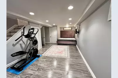 9317 201 Street, Hollis, NY 11423 - Photo 10