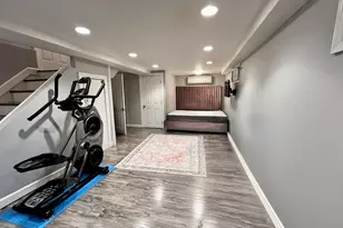 93-17 201st St, Hollis, NY 11423 - Photo 10