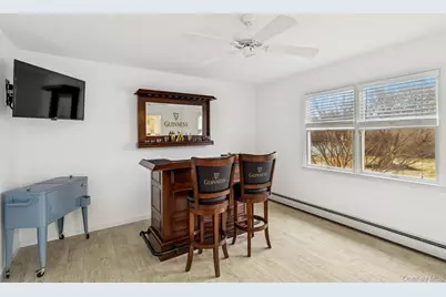 119 Vineyard Way, Aquebogue, NY 11901 - Photo 8