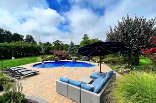 119 Vineyard Way, Aquebogue, NY 11901 - Photo 16