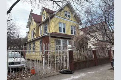 9022 138th Street, Jamaica, NY 11435 - Photo 2