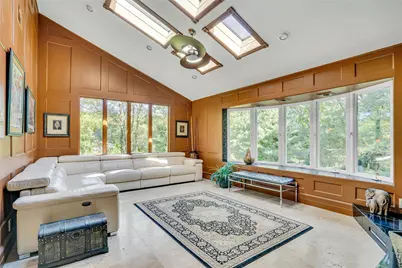 62 Laurel Drive, Smithtown, NY 11787 - Photo 12