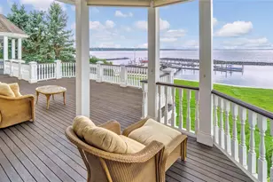 48 Pembroke Dr, Glen Cove, NY 11542 - Photo 12