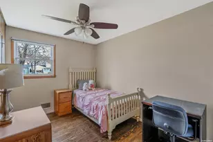 168 W Tiana Rd, Hampton Bays, NY 11946 - Photo 10