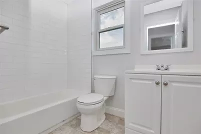 823 Venetian Boulevard, Lindenhurst, NY 11757 - Photo 12