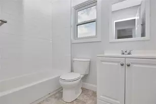 823 Venetian Blvd, Lindenhurst, NY 11757 - Photo 12