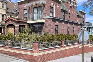 125-19 14th Ave, College Point, NY 11356 - Photo 2