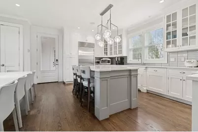 124 Willow Street, Southampton, NY 11968 - Photo 10