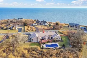 5 Marina Ln, Patchogue, NY 11772 - Photo 2