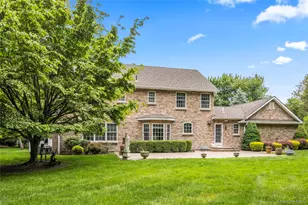 10 Fairway Dr, Port Jefferson, NY 11777 - Photo 18