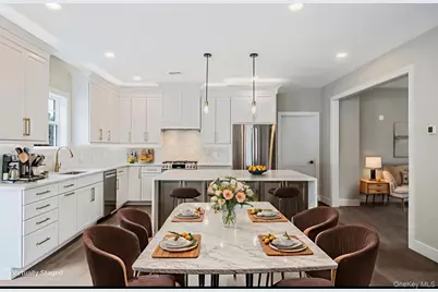 329 Weeks Avenue, Manorville, NY 11949 - Photo 14