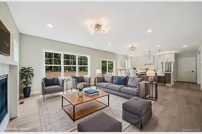 329 Weeks Avenue, Manorville, NY 11949 - Photo 12