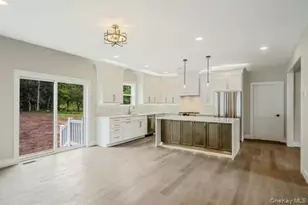 329 Weeks Ave, Manorville, NY 11949 - Photo 32